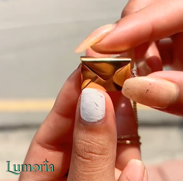 Kişiye Özel Fotoğraf Kazımalı Çelik Mektup Kolye