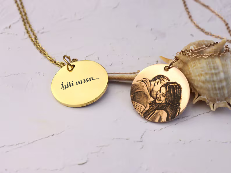 Kişiye Özel Lazer Fotoğraf Baskılı Kolye Renk Seçenekli